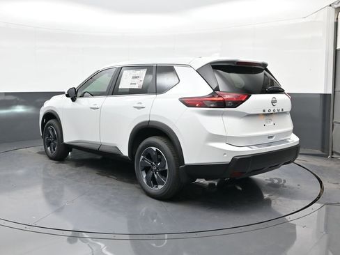 New 2026 Nissan Rogue SV w/ Cold Weather Package image 5