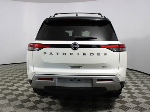 Used 2023 Nissan Pathfinder SL image 39