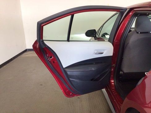 Used 2024 Toyota Corolla SE image 13