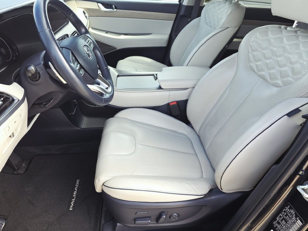 Used 2022 Hyundai Palisade Limited w/ Cargo Package FWD image 10