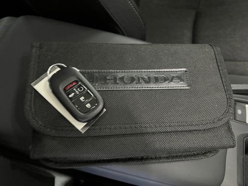 Used 2023 Honda Accord EX image 38