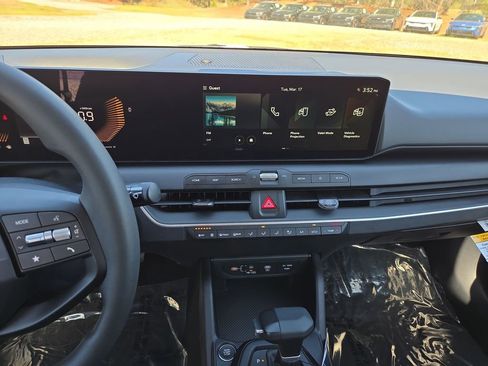 New 2026 Kia K4 LXS image 24