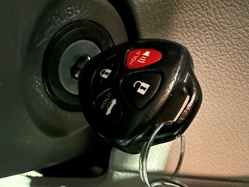 Used 2011 Toyota Camry LE image 34