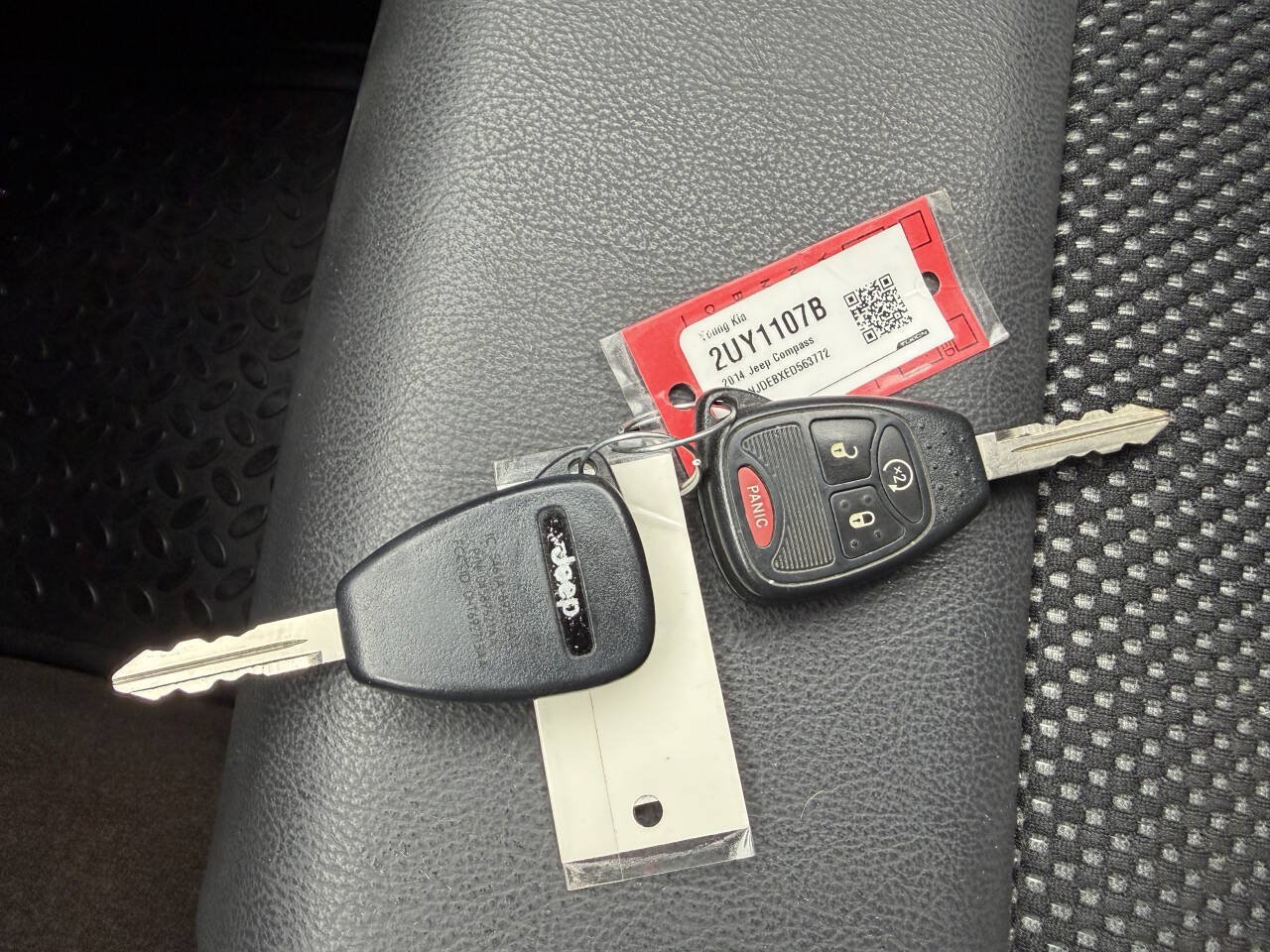 Used 2014 Jeep Compass Latitude AWD/4WD image 20