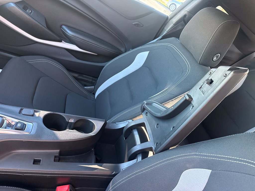 Used 2023 Chevrolet Camaro LT RWD image 20