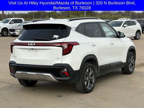 Used 2024 Kia Seltos S image 4