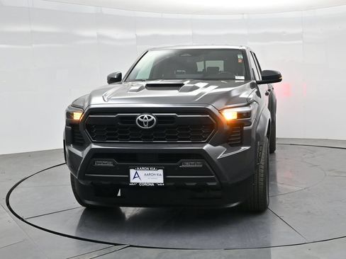 Used 2024 Toyota Tacoma TRD Sport w/ TRD Sport Upgrade Package AWD/4WD image 27