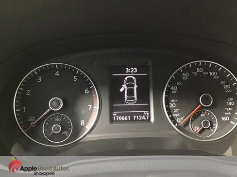 Used 2013 Volkswagen Passat 2.5 SE image 12