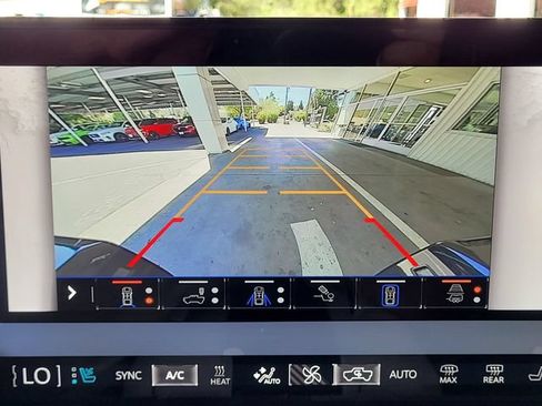 Used 2025 GMC Hummer EV 2X AWD/4WD image 11