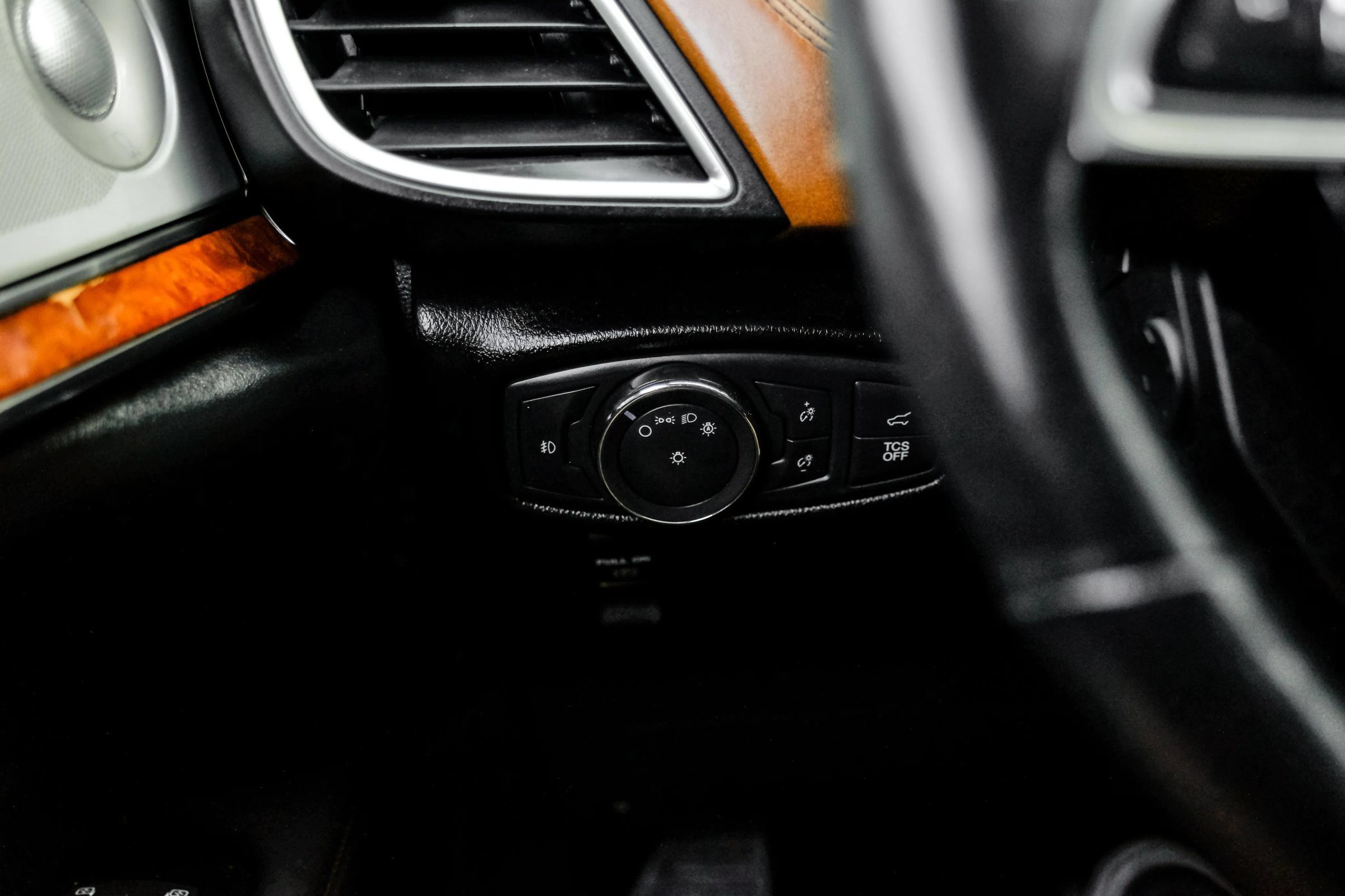 Used 2019 Lincoln Nautilus Black Label AWD/4WD image 35
