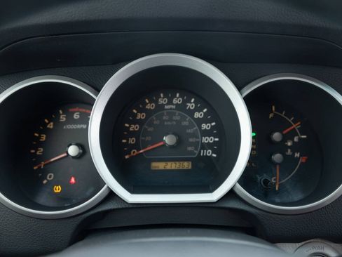 Used 2007 Toyota 4Runner SR5 AWD/4WD image 33