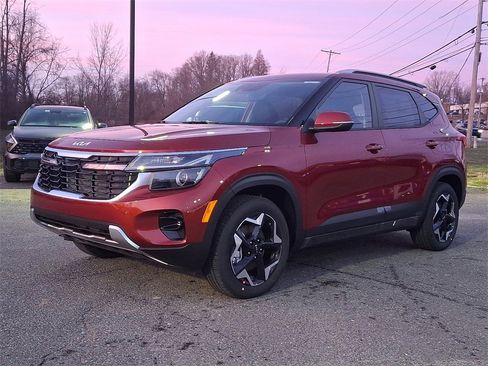 New 2026 Kia Seltos S image 2