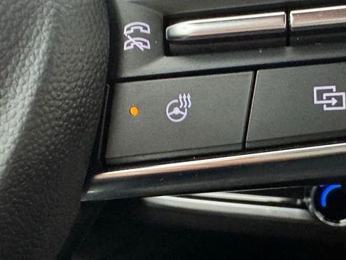 Used 2025 Chevrolet Equinox ACTIV w/ Safety and Technology Package image 22