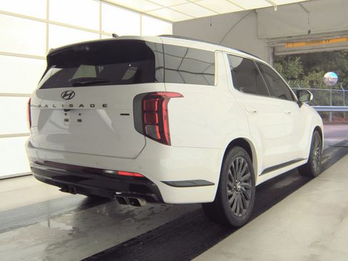 Used 2025 Hyundai Palisade Calligraphy AWD/4WD image 3