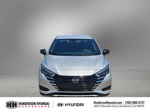 Used 2025 Nissan Versa S w/ Trunk Package FWD image 3