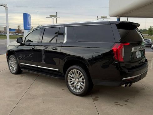 Used 2024 GMC Yukon XL Denali w/ Max Trailering Package AWD/4WD image 3