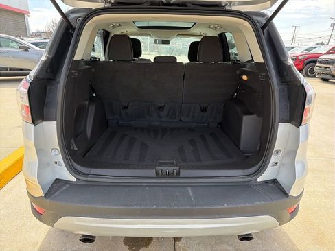 Used 2018 Ford Escape SE image 25