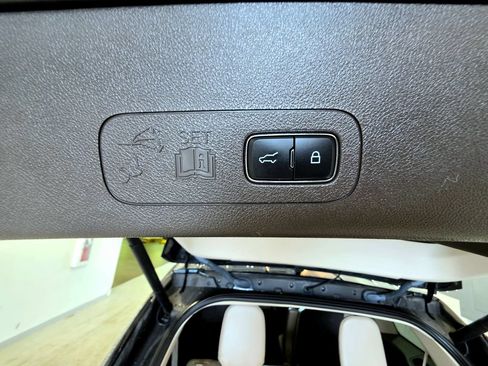 Used 2023 Lincoln Aviator Reserve w/ Equipment Group 201A AWD/4WD image 13