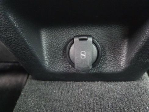 Used 2023 Genesis G70 2.0T w/ Sport Prestige Package image 18