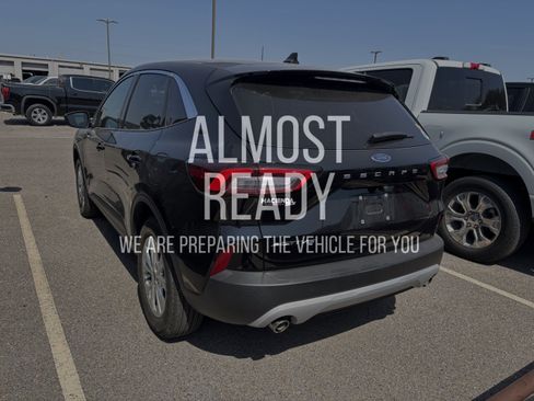Used 2024 Ford Escape Active FWD image 3
