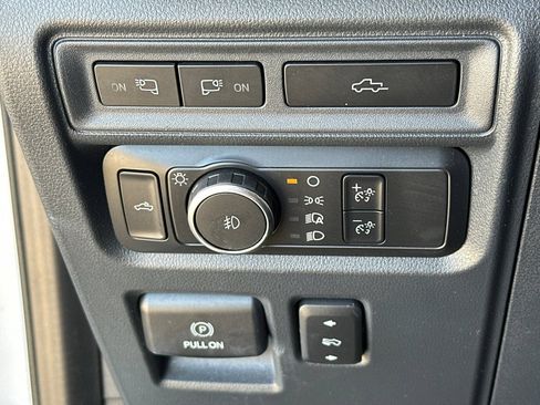 Used 2022 Ford F150 Lariat w/ Equipment Group 501A Mid AWD/4WD image 31