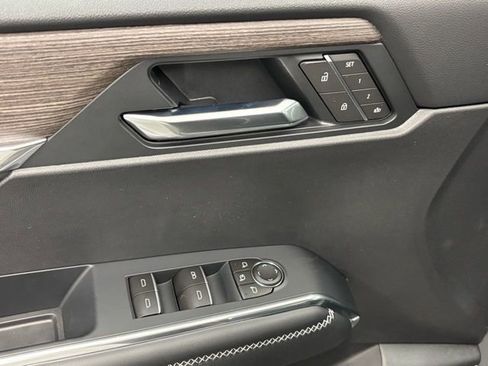 New 2026 GMC Acadia Denali w/ Super Cruise Package image 16