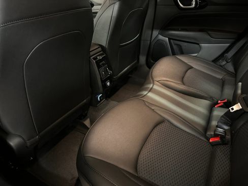 New 2026 Jeep Compass Latitude AWD/4WD image 11