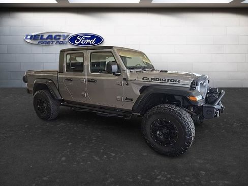 Used 2020 Jeep Gladiator Sport AWD/4WD image 9