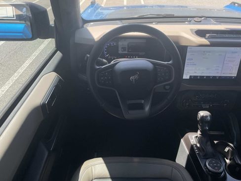 Used 2024 Ford Bronco Wildtrak AWD/4WD image 11