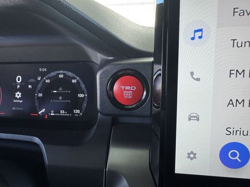 Used 2025 Toyota Tacoma TRD Sport image 34