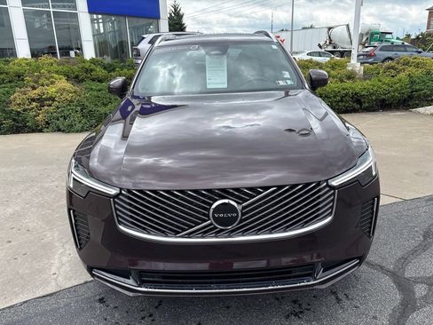 Certified 2025 Volvo XC90 B5 Core w/ Climate Package AWD/4WD image 3