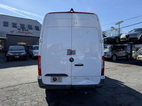 Used 2020 Mercedes-Benz Sprinter 2500 image 8