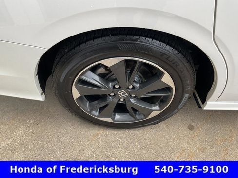 Certified 2024 Honda Odyssey Elite image 12