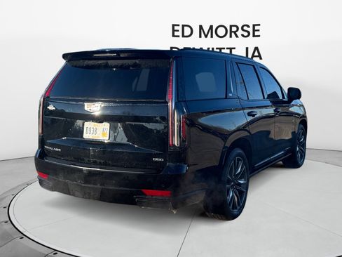 Used 2023 Cadillac Escalade Sport Platinum image 5