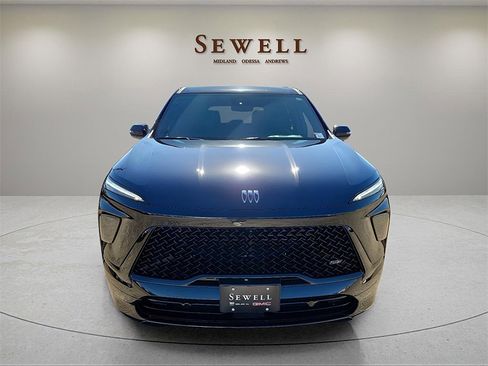 New 2026 Buick Enclave Sport Touring w/ LPO, Floor Liner Package image 8