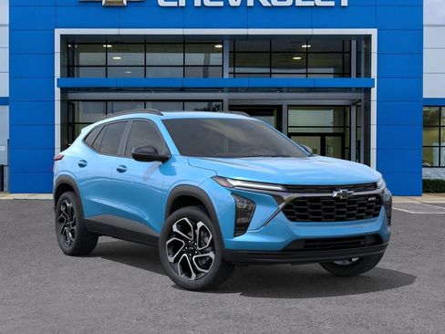 New 2026 Chevrolet Trax RS w/ Sunroof Package FWD image 7