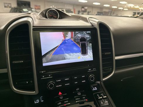 Used 2017 Porsche Cayenne Platinum Edition w/ Premium Package (PJV) AWD/4WD image 48