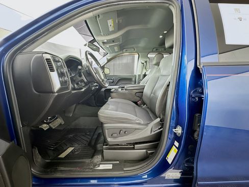 Used 2018 Chevrolet Silverado 1500 LT w/ All Star Edition image 13