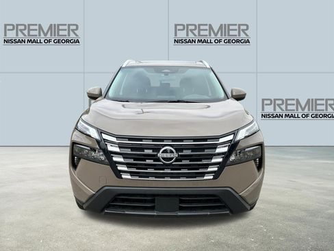 New 2025 Nissan Rogue SV w/ SV Premium Package FWD image 2