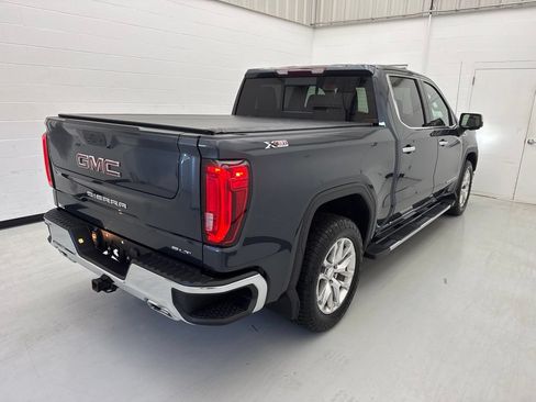 Used 2021 GMC Sierra 1500 SLT w/ SLT Premium Package AWD/4WD image 8