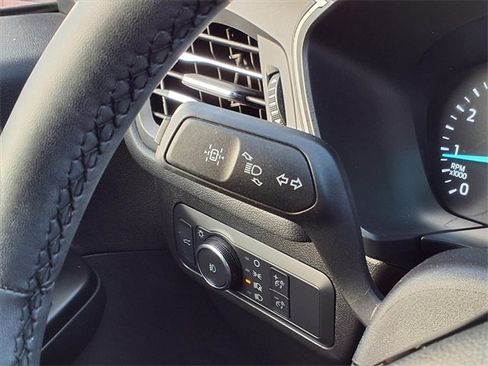 Used 2022 Ford Escape SEL image 11