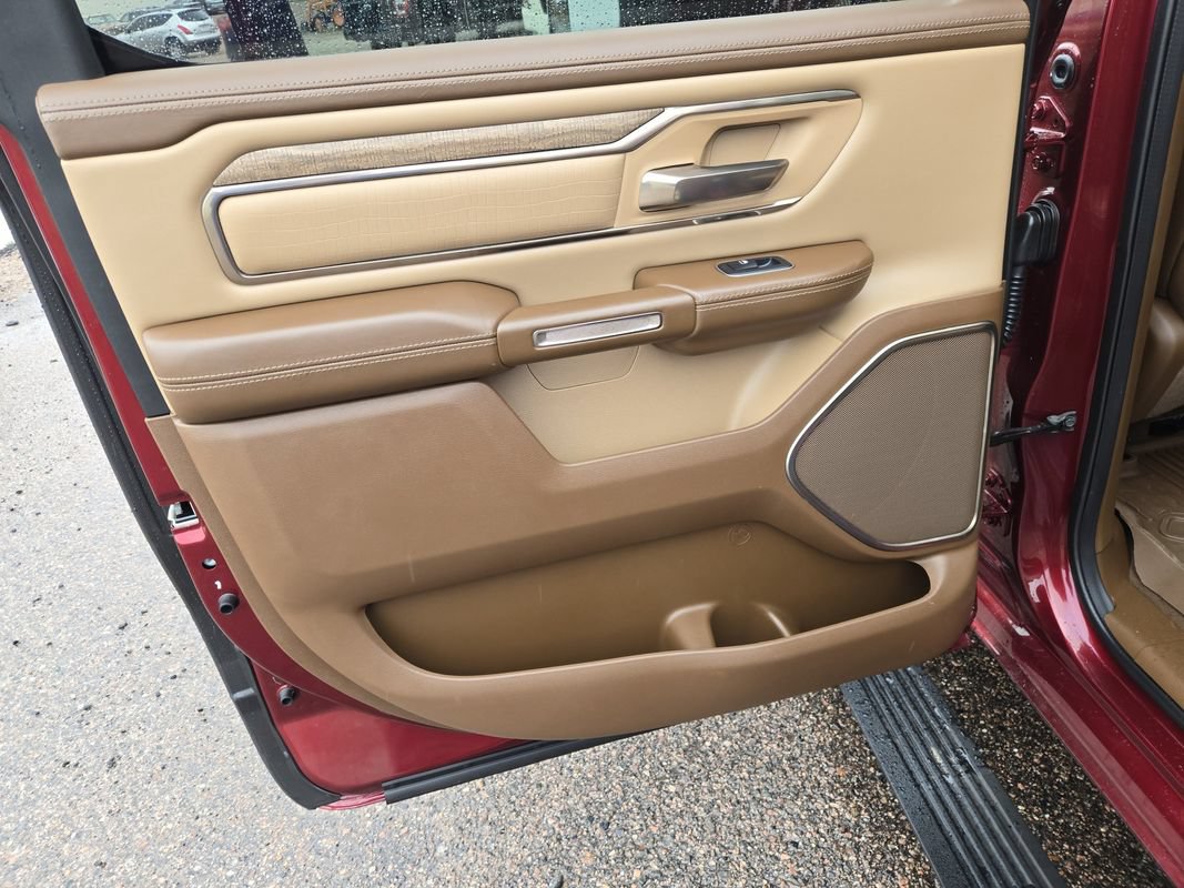 Used 2019 RAM 1500 Laramie Longhorn AWD/4WD image 19