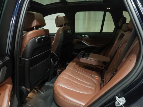 Used 2025 BMW X5 M60i w/ Climate Comfort Package AWD/4WD image 14