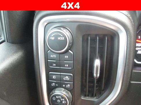 Used 2021 Chevrolet Silverado 1500 LT Trail Boss w/ Convenience Package II image 28