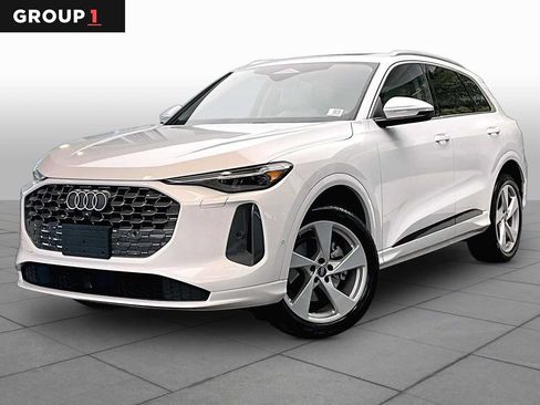 Used 2025 Audi Q5 Premium Plus w/ Premium Plus AWD/4WD image 1
