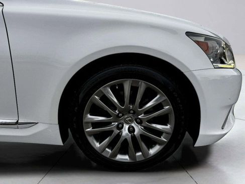 Used 2015 Lexus LS 460 image 57