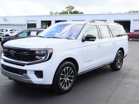Used 2025 Ford Expedition Max Platinum AWD/4WD image 5