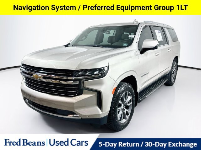 Used 2022 Chevrolet Suburban LT w/ Luxury Package AWD/4WD image 4