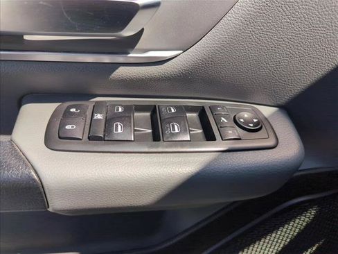 Used 2020 RAM 1500 Lone Star RWD image 28