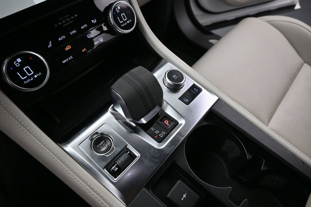 Used 2023 Jaguar F-PACE R-Dynamic S AWD/4WD image 13